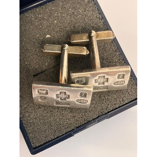 420 - Pair of SILVER  CUFFLINKS,with full Millennium Hallmark displayed to front. Please see pictures.