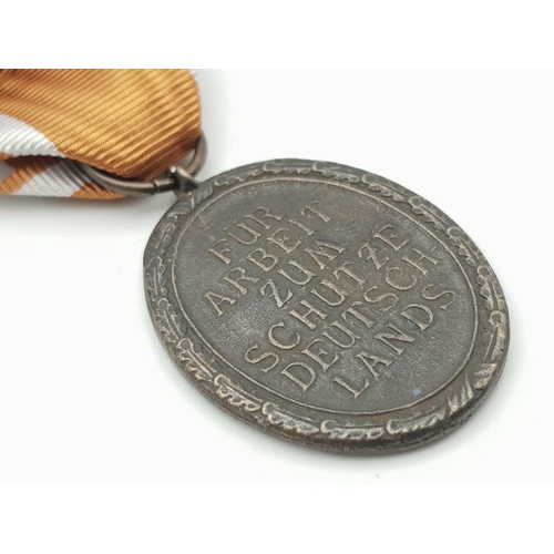 925 - WW2 German West Wall Medal Awarded to those who had built or served on the Siegfried Line.