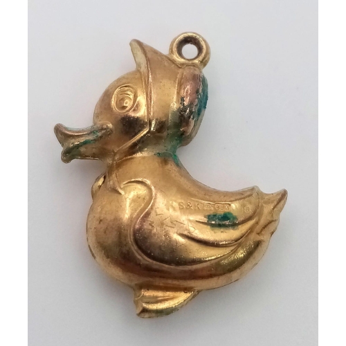 685 - 9K YELLOW GOLD MOTHER DUCK CHARM 1.4G