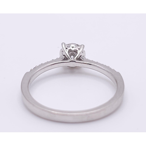 159 - A PLATINUM DIAMOND RING, APPROX 0.35CT DIAMONDS, WEIGHT 4.1G SIZE N