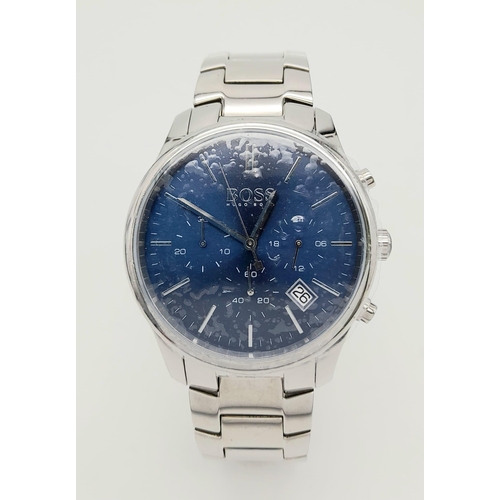 586 - A HUGO BOSS CHRONOGRAPH WITH 3 SUBDIALS , QUARTZ MOVEMENT , STUNNING BLUE DIAL .   42mm