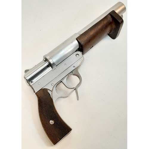 69 - An Impressive Rare WW2 Kriegsmarine Double Barrel Flare Pistol! This 27mm calibre gun was produced f... 