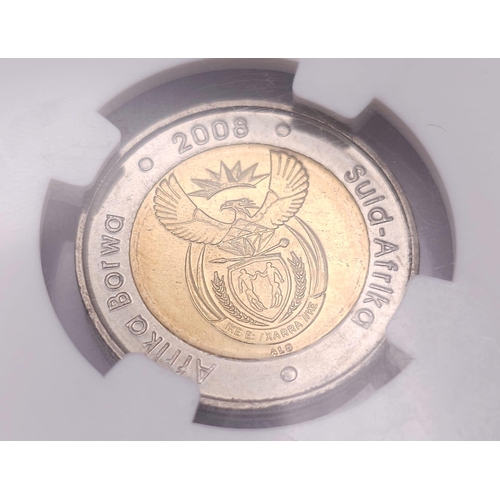 942 - A 2008 MANDELA 90th BIRTHDAY COMMEMORATIVE COIN IN PRESENTATATION CAPSULE .