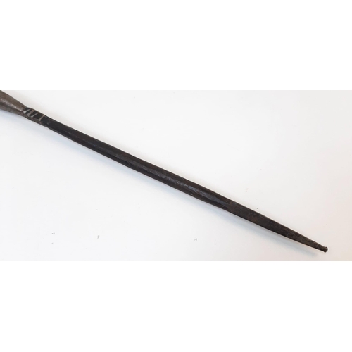 1641 - A 19th Century South African Zulu Double Pointed Assegai Stabbing Spear. 99cm Length.