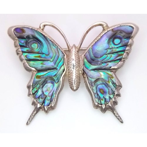 941 - A Vintage New Zealand Made Sterling Silver Paua Shell Butterfly Brooch in its Presentation Box. 3.5c... 