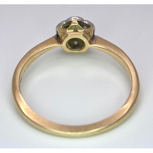 552 - A VINTAGE 18K YELLOW GOLD & PLATINUM DIAMOND RING, WEIGHT 3.1G SIZE R