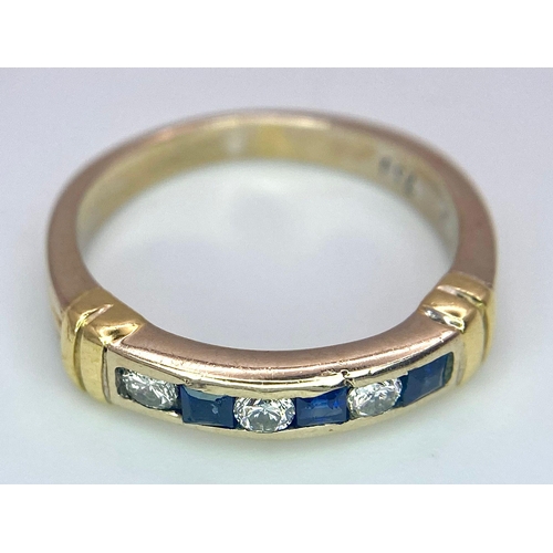 642 - An 18 K yellow gold ring with alternating blue sapphires and diamonds. Size: K, weight: 3.2 g.