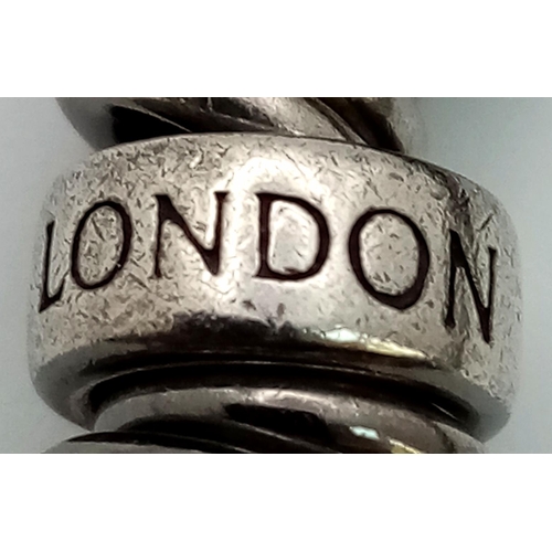 1004 - A Links of London silver adjustable mesh bracelet. Total weight 54.9G.