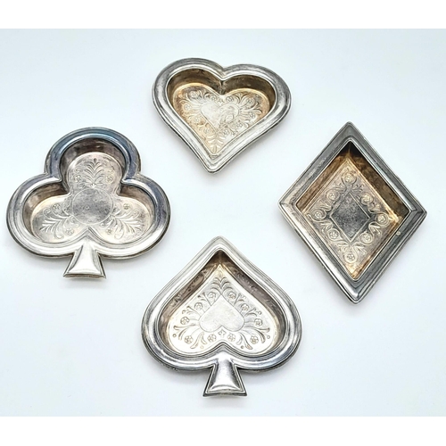 562 - A collection of four sterling silver Gambling Ashtrays in original box. Tweight: 49 g.