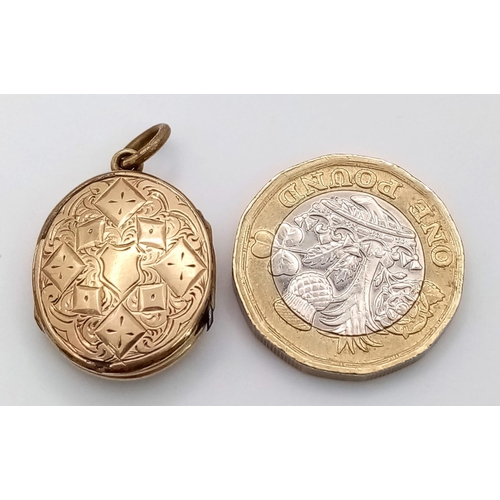 898 - A Vintage 9K (tested) Yellow Gold Double Locket. 3cm. 3.6g weight.