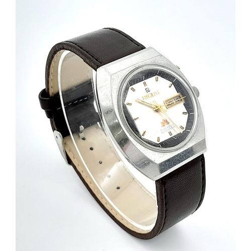 950 - A Vintage Ricoh 21 Jewels Automatic Gents Watch. Brown leather strap. Stainless steel case - 38mm. T... 