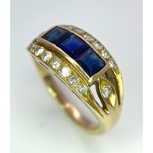 573 - AN ATTRACTIVE 18K YELLOW GOLD VINTAGE DIAMOND & SAPPHIRE 3 ROW RING, APPROX 0.40CT DIAMONDS, WEIGHT ... 