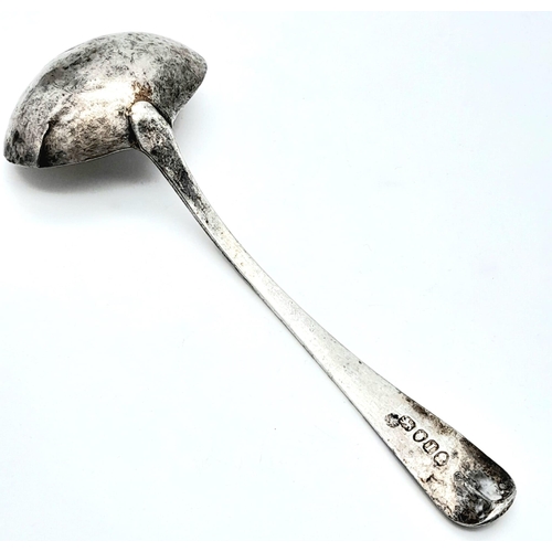 1168 - An antique Georgian sterling silver ladle with full London hallmarks, 1804. Total weight 43G. Total ... 