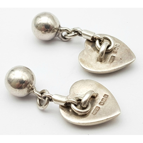 1285 - A vintage pair of sterling silver heart cufflinks. Come with full Edinburgh hallmarks. Total weight ... 