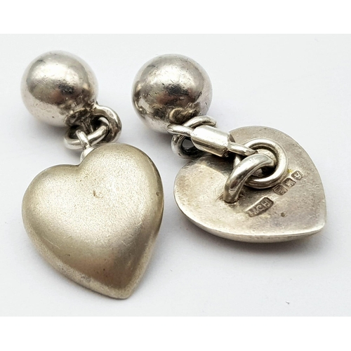 1285 - A vintage pair of sterling silver heart cufflinks. Come with full Edinburgh hallmarks. Total weight ... 