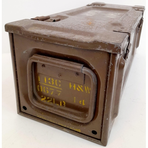 1296 - A British Metal Flush Gun box, dimensions: 49 x 20 x 19 cm