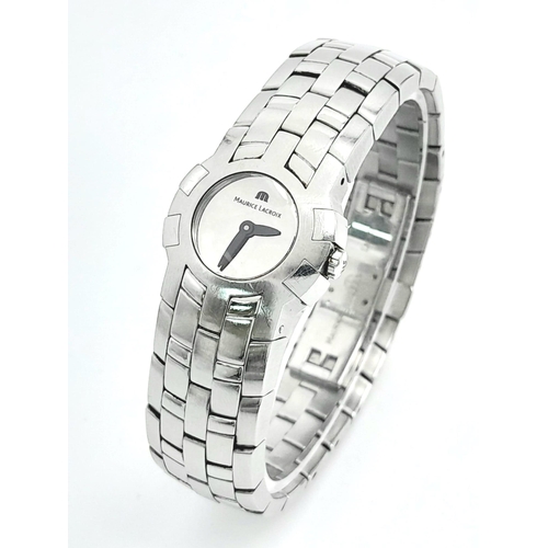 1185 - A Maurice Lacroix Quartz Ladies Watch. Stainless steel bracelet and case - 24mm. Silver tone dial. I... 