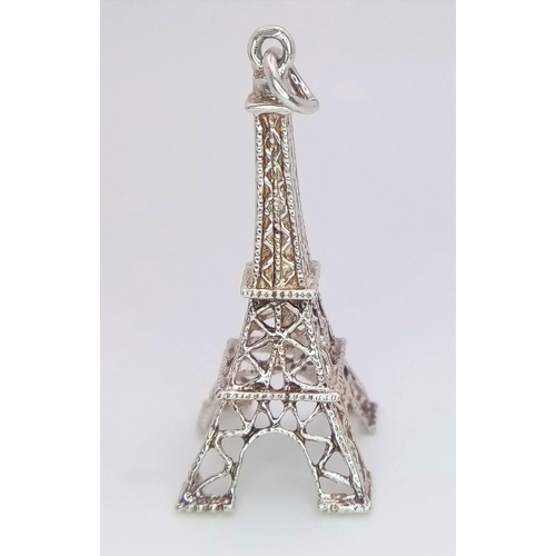 1119 - STERLING SILVER PARIS EIFFEL TOWER  CHARM / PENDANT 3.8G