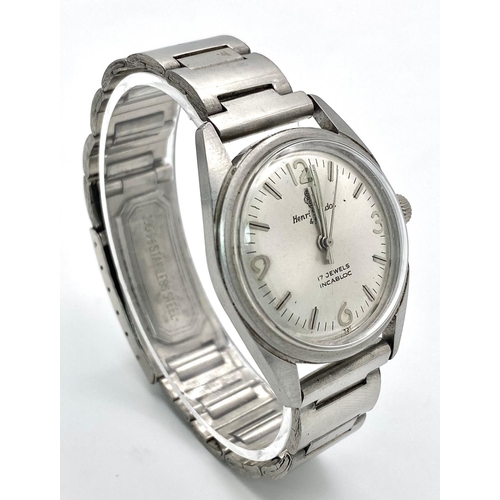 1208 - A Vintage Henri Sandoz 17 Jewels Automatic Gents Watch. 
Stainless steel bracelet and case - 34mm. S... 