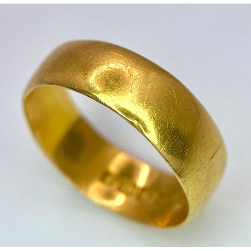 8 - A Vintage 22K Yellow Gold Band Ring. Size J. 2.88g. Full UK hallmarks.