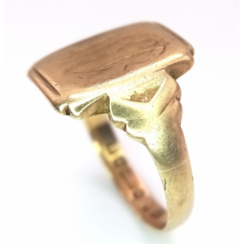 106 - A Vintage 9K Yellow Gold Signet Ring. Full UK hallmarks. Size S. 3.93g weight.