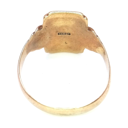 106 - A Vintage 9K Yellow Gold Signet Ring. Full UK hallmarks. Size S. 3.93g weight.