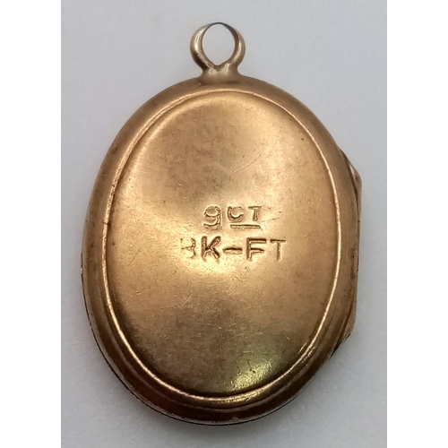 1393 - A Vintage 9K Gold Front and Back Locket. 2cm. 1.8g total weight.