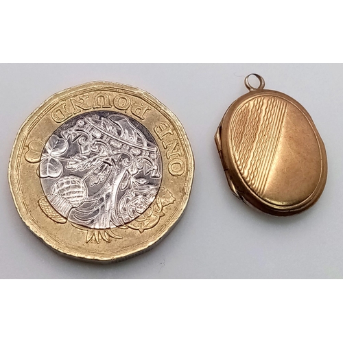 1393 - A Vintage 9K Gold Front and Back Locket. 2cm. 1.8g total weight.