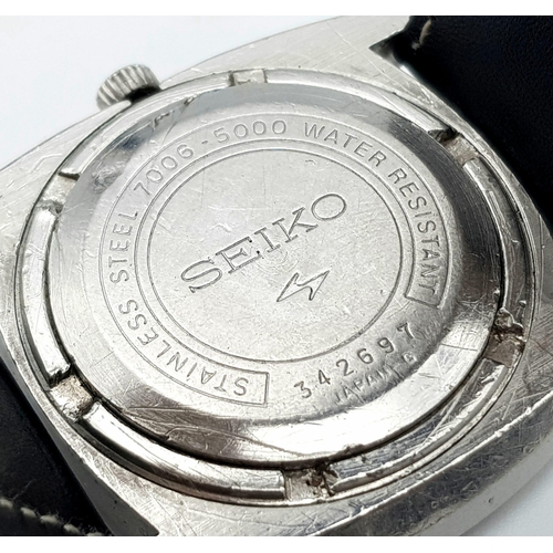 A Vintage Seiko (7006-5000) Automatic Gents Watch. Black leather strap ...