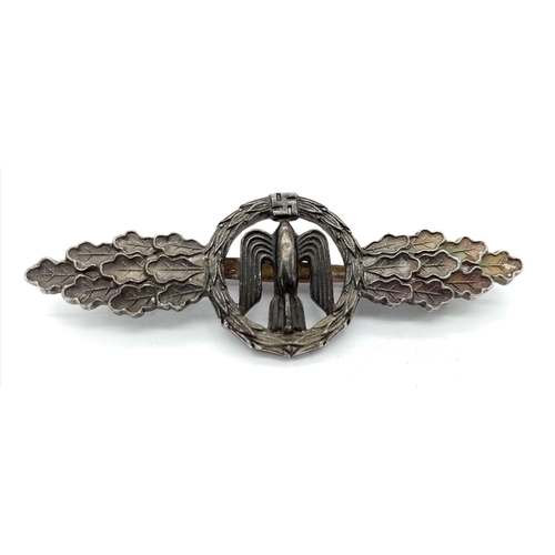 194 - WW2 German Luftwaffe Bomber Pilots Silver Class Clasp. Un-marked.