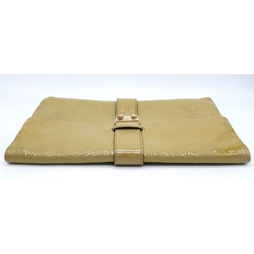 333 - A Mulberry Harriet Khaki Leather Clutch Bag. Spongy patent leather exterior with gold-tone hardware,... 