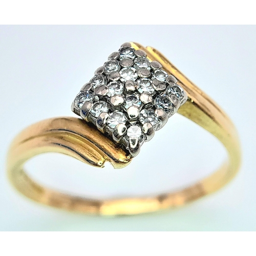 228 - AN 18K YELLOW GOLD DIAMOND CLUSTER RING. 0.25CTW. 4.2G. SIZE P.