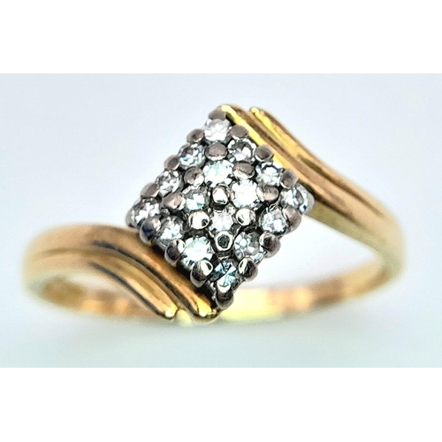 228 - AN 18K YELLOW GOLD DIAMOND CLUSTER RING. 0.25CTW. 4.2G. SIZE P.