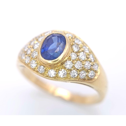 110 - AN 18K YELLOW GOLD FANCY DIAMOND & SAPPHIRE RING. 0.75CTW OF 8 CUT DIAMONDS AND A 0.75CT OVAL SAPPHI... 