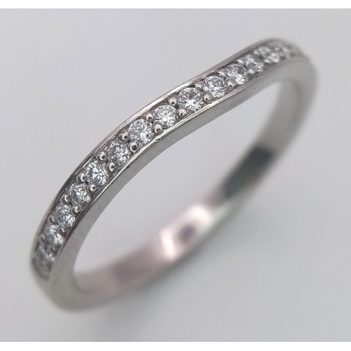 247 - A PLATINUM DIAMOND HALF ETERNITY RING. 0.25CTW. 3.2G SIZE M