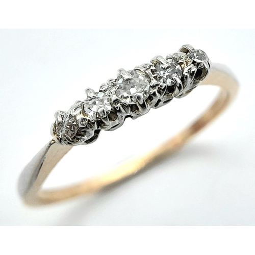 267 - AN 18K YELLOW GOLD VINTAGE OLD CUT DIAMOND 5 STONE RING. 0.20CT. 2.1G SIZE. L 1/2.