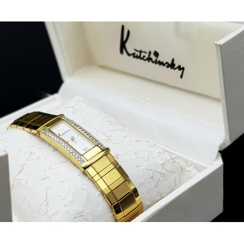 117 - AN ORIGINAL KUTCHINSKY GOLD TONE BRACELET LADIES WATCH - WITH DIAMONDS SET EITHER SIDE OF THE DIAL. ... 