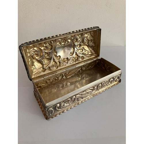 209 - Antique SILVER TRINKET BOX,clear Hallmark for William Comyns, London 1894. Beautifully decorated wit... 