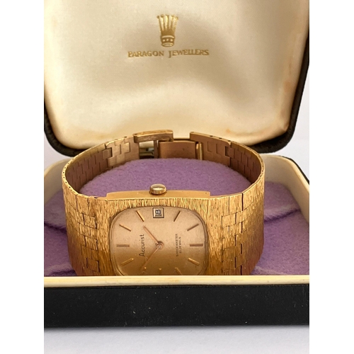 258 - Gentlemans vintage ACCURIST SHOCKMASTER  BRACELET WRISTWATCH. Gold Plated with 21 jewels. Manual win... 