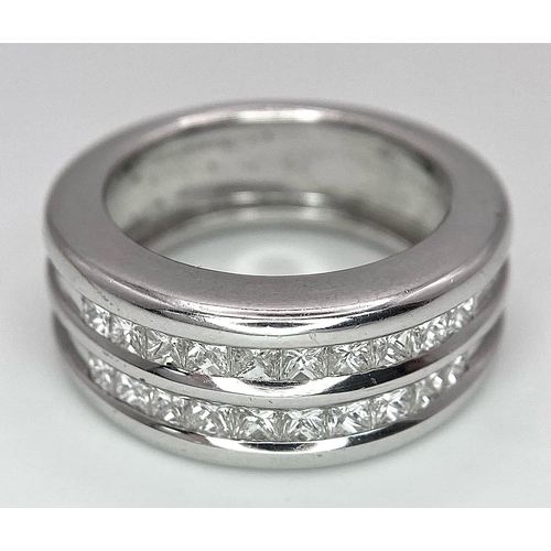 211 - An 18K White Gold Diamond Half Eternity Ring. Two fabulous rows (20) of princess cut diamonds - 1.0c... 