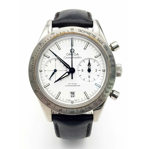 155 - An Omega Speedmaster Automatic Co-Axial Chronograph Gents Watch. Black leather tag strap. Stainless ... 