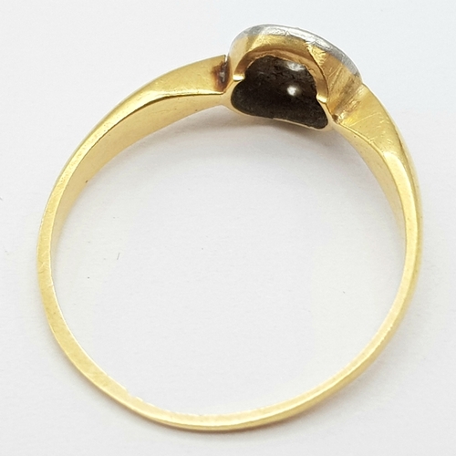 246 - A Delicate Vintage 18K Gold Diamond Cluster Ring. Size L. 1.8g total weight.