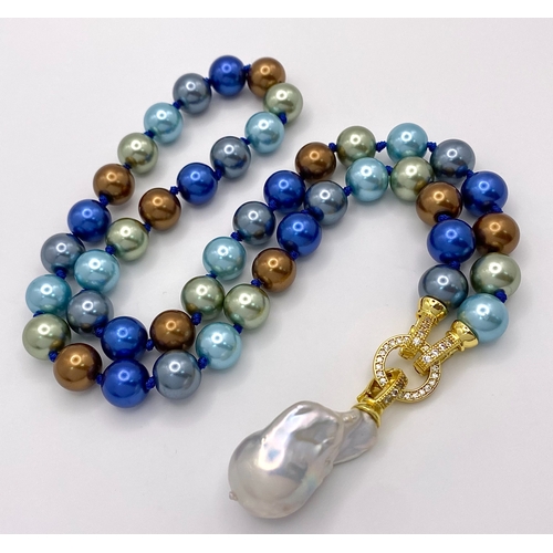 290 - A Beautiful Metallic Multi Coloured Pearl Shell Necklace with a Hanging Keisha Baroque Pearl Pendant... 