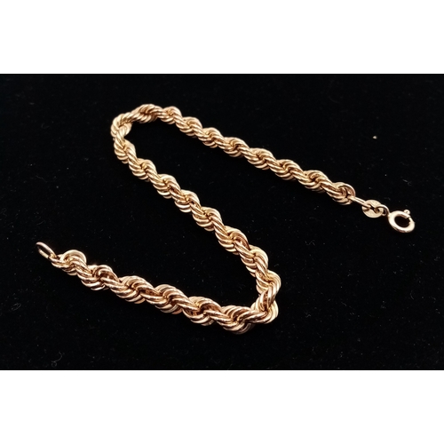 267 - A 9K YELLOW GOLD ROPE BRACELET. 20cm length, 3.1g weight. Ref: SC 8004