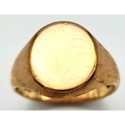 436 - An attractive 9 K yellow gold cygnet ring, size: X1/2, weight; 11.7 g.