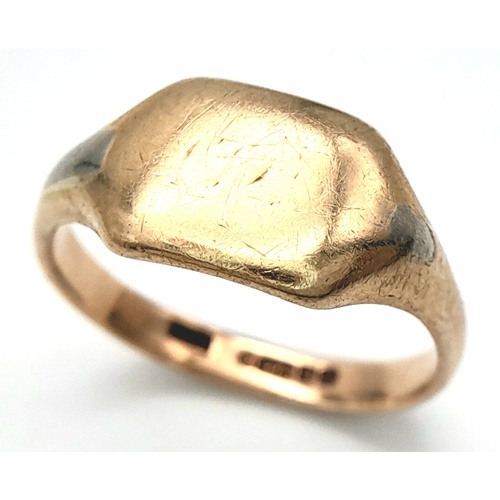 471 - A vintage 9 K yellow gold cygnet ring, size: T, weight: 5.2 g