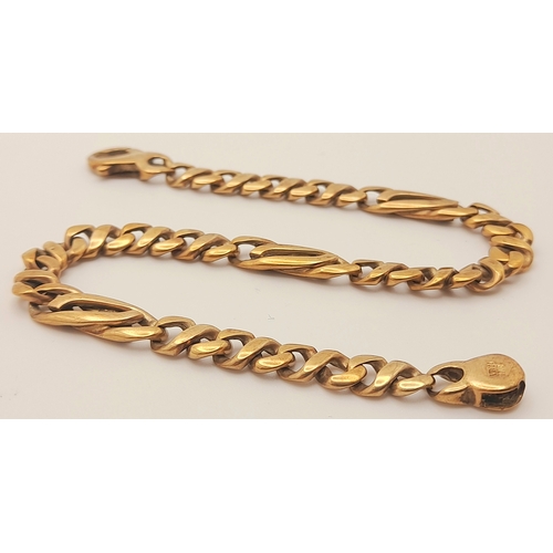 395 - An Italian design, hand made, 9 K yellow gold fancy chain bracelet, length: 21.5 cm, weight: 17.2 g