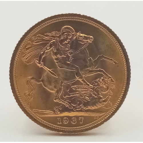 409 - A 22 K yellow gold, Queen Elizabeth II, 1967, sovereign, full weight (8 g.), good condition, but ple... 