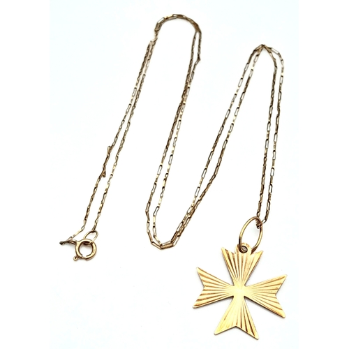 332 - 9 K yellow gold chain necklace with a Maltese cross pendant (12 x 12 mm), chain length: 51 cm, total... 