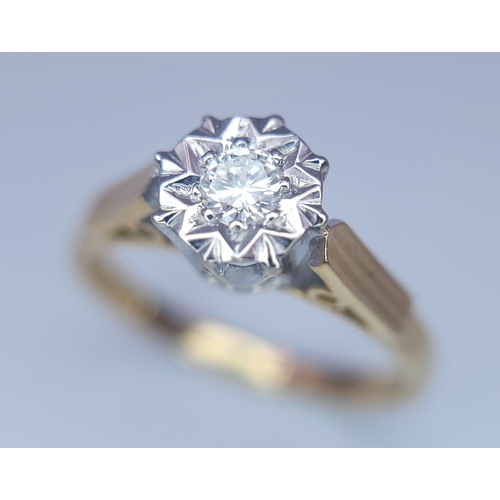 348 - AN 18K YELLOW GOLD DIAMOND SOLITAIRE RING. 3.4G. SIZE O.